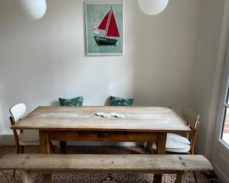 Centre Et Le Mascaret *