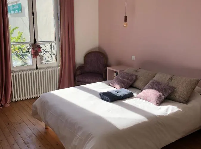 Centre Et Le Mascaret *